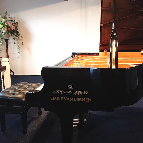 Picture Emile van Leenen piano’s